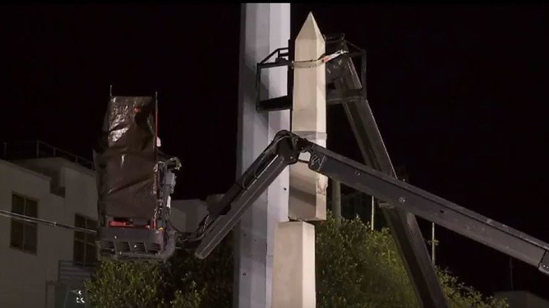 New Orleans removes 1st of 4 Confederate statues that 'revere white supremacy'