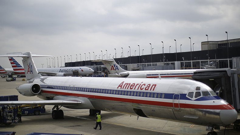 Lawyer to take on United, American Airlines in recent viral video lawsuits