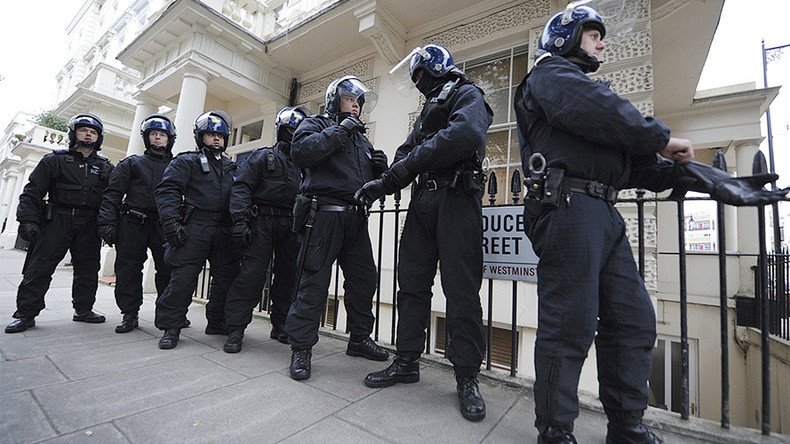 Police ‘foil active terrorist plot’ after woman shot in London raid