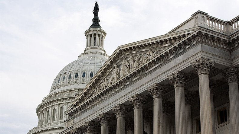Congress passes 1-week funding extension to avoid govt shutdown