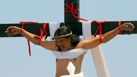 Filipino Catholics crucify themselves in gruesome Easter reenactment (GRAPHIC VIDEO) 