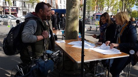 Liberté d'expression? RT crew blocked from Macron HQ despite press requests