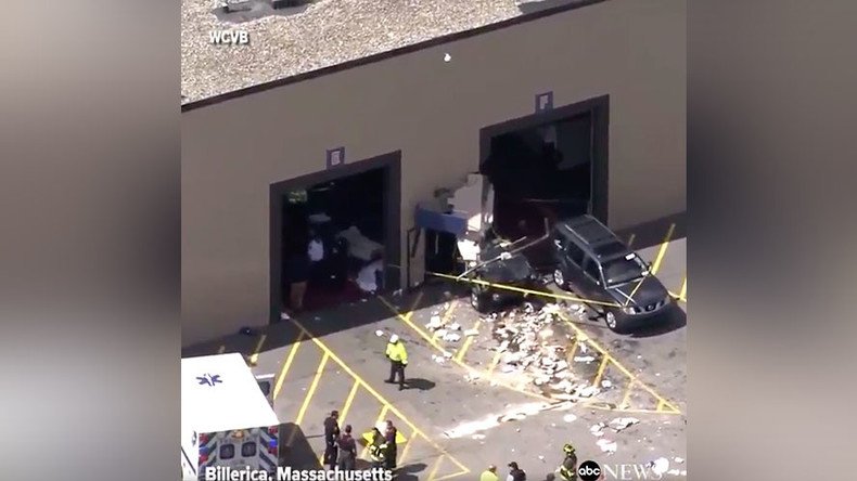 Massachusetts crash leaves 3 dead, 9 injured – police