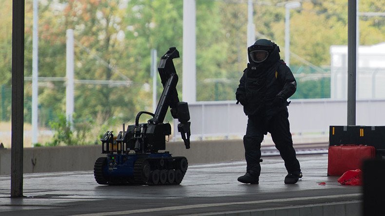 Hannover evacuates 50,000 people in 2nd-largest allied bomb disposal since WWII