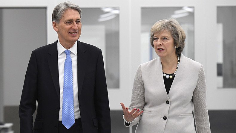 Cabinet rift? Cracks reported at top of Tory govt as poll lead over Labour narrows 