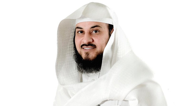 Saudi cleric calls on FIFA to ban sign of cross, Twitter fires back immediately