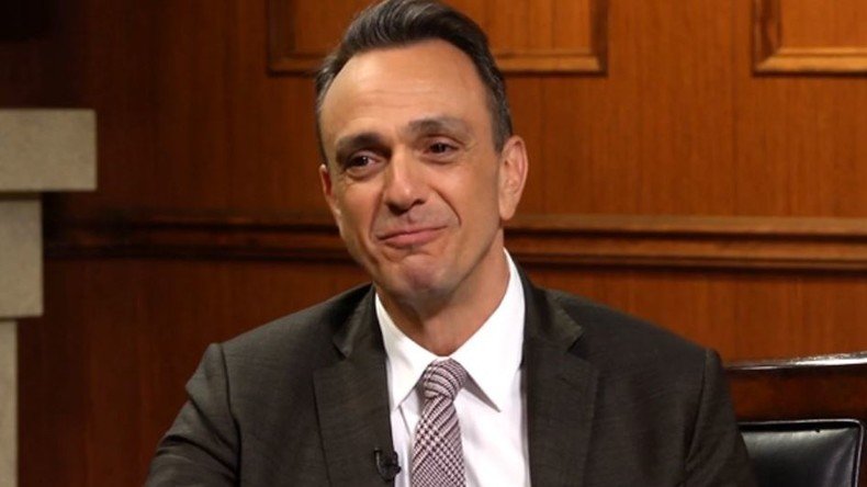 Hank Azaria on ‘Brockmire,’ Pacino, & a life of mimicry