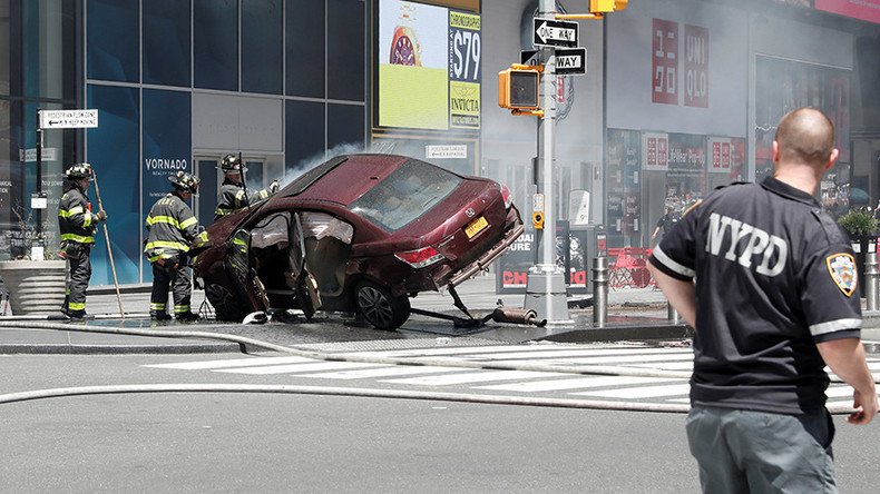 1 dead after car plows into pedestrians at New York’s Times Square — RT ...