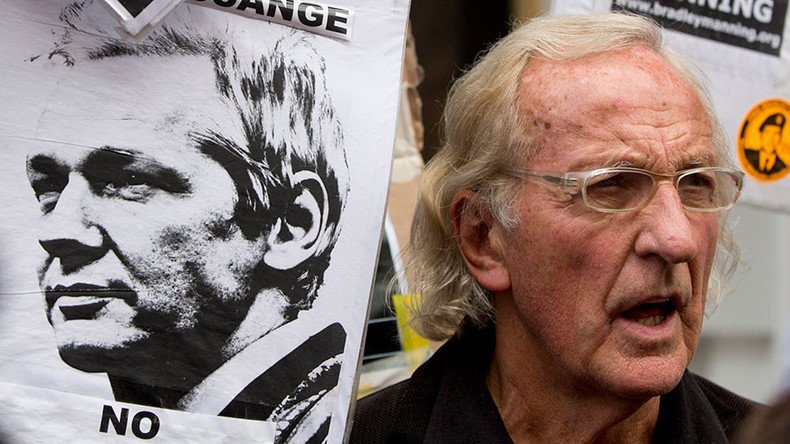 ‘WikiLeaks staff are in danger’: Pilger, Kiriakou discuss Assange’s ongoing legal battle