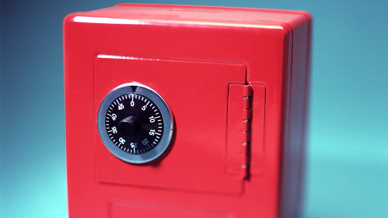 ‘What’s in the box?’ Mysterious floor safe drives Reddit users to distraction (PHOTO, POLL)