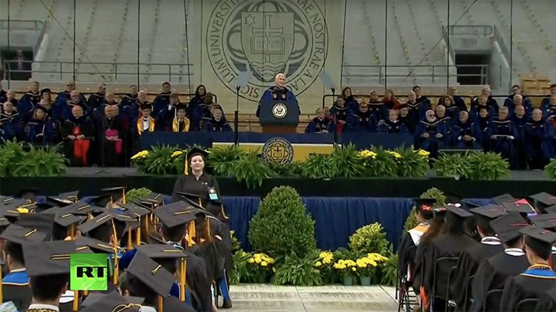 Mike Pence Notre Dame speech marred by student walk-out  (VIDEO) 