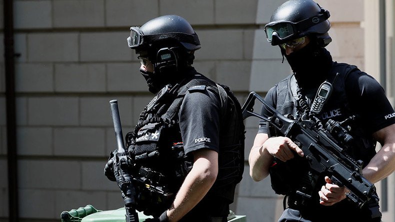 Manchester police arrest suspect and carry out raids in terrorist attack probe (PHOTOS, VIDEOS)