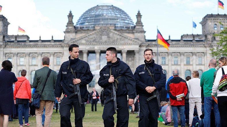 4 suspected Islamists arrested in Berlin ahead of Obama’s visit