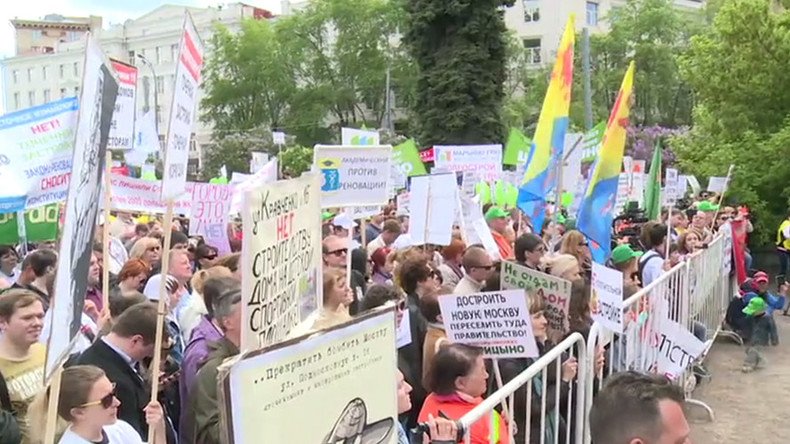 Hundreds rally against massive redevelopment project in Moscow (PHOTOS)