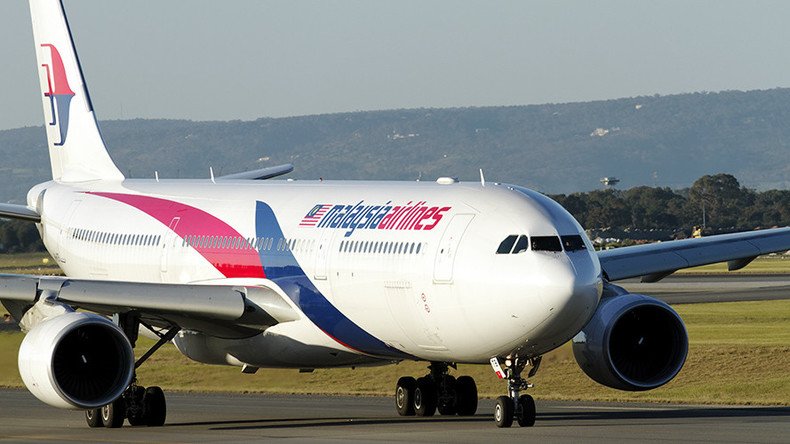 Bomb scare forces Malaysian Airlines plane to turn back to Melbourne