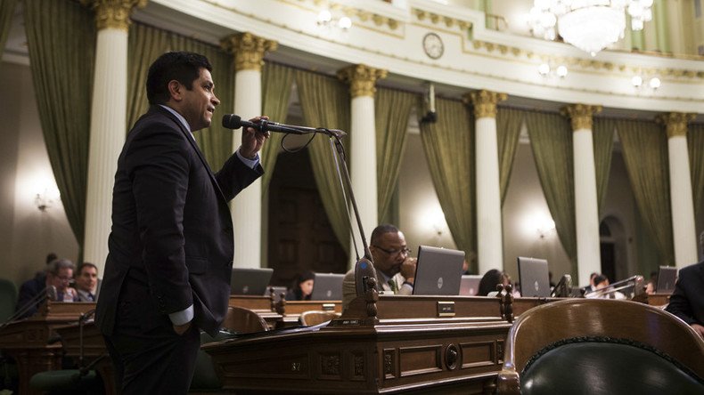 CA lawmaker defeats fellow Democrat for US House seat in special election