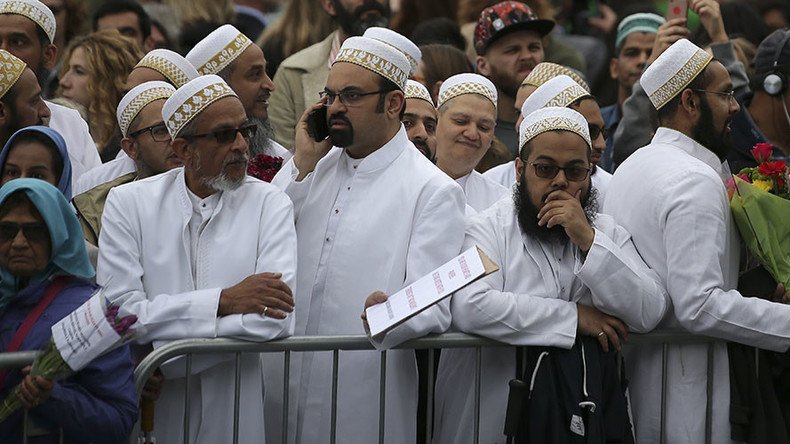 ‘Extremists not welcome in life or death,’ say imams at London Bridge vigil