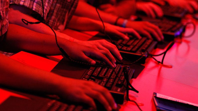 Russia doesn’t cry ‘Washington hackers’ despite daily attacks from US territory – Kremlin