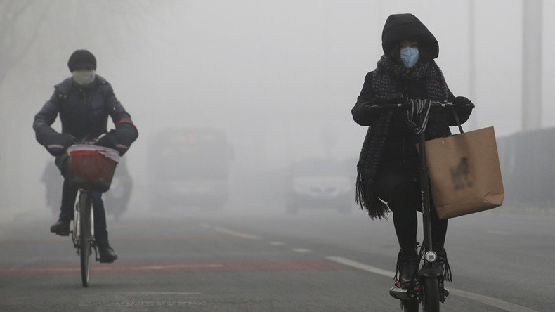 70% of Chinese firms violating pollution regulations   