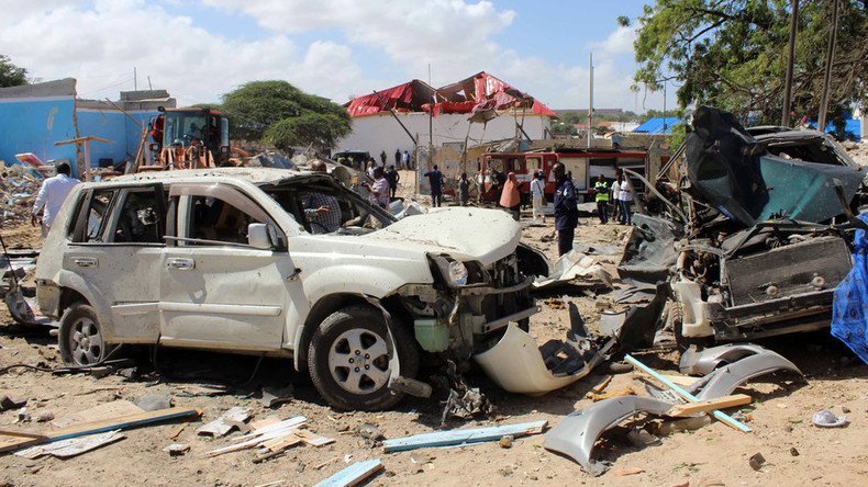 Al-Shabaab car bomb kills up to 10, injures 20 outside govt building in Mogadishu (PHOTOS)