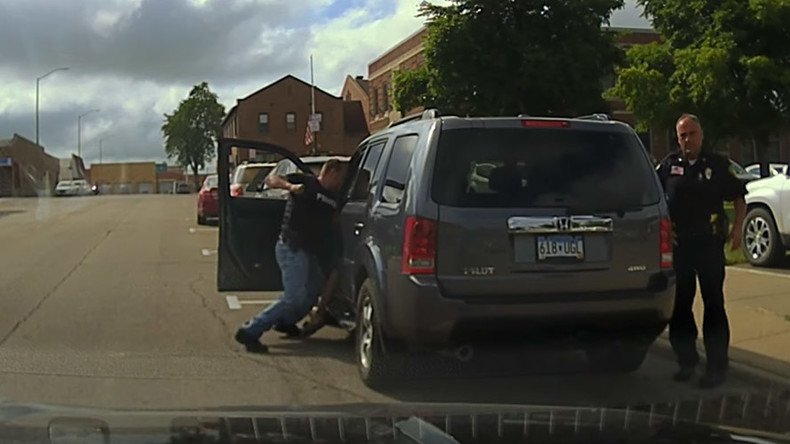 ‘Still had my seatbelt on’: Police dashcam shows cop assaulting driver (VIDEO)