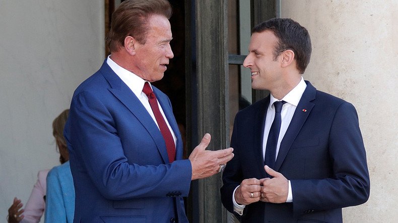 Posse politics: Schwarzenegger & Macron join forces to troll Trump (VIDEO)