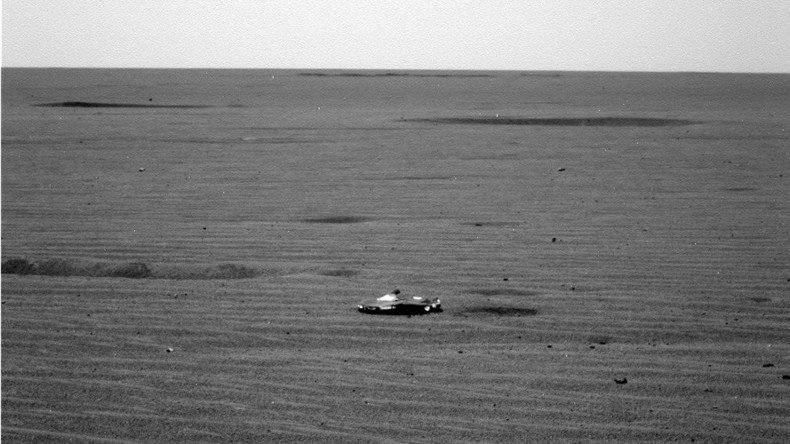 ‘Looks like the Batmobile’: Has a Redditor discovered a UFO on Mars? (PHOTO, POLL)