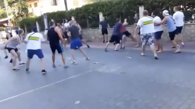 German football hooligans turn Spanish resort Mallorca into battlefield (VIDEO)