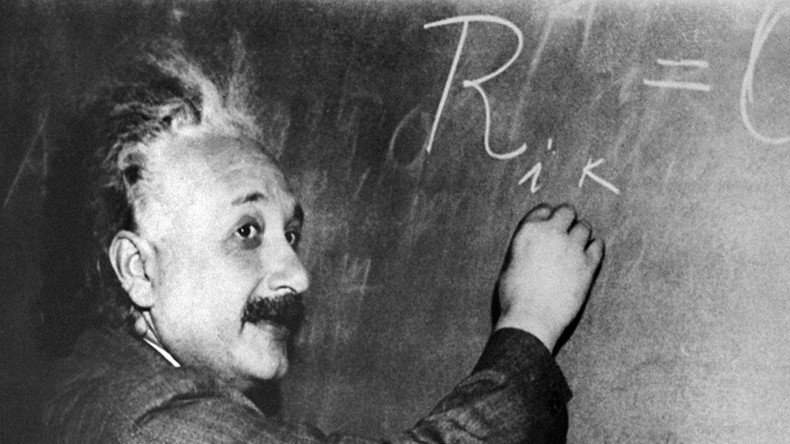 What was Albert Einstein's IQ?