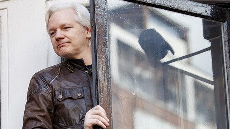Assange wants support for NSA whistleblower as WikiLeaks offers $10k reward to ‘expose’ reporter