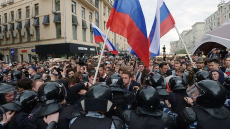 Protest rallies on Russia Day