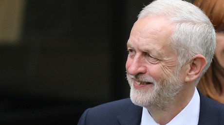 Jeremy Corbyn would be better PM than Theresa May, poll finds 
