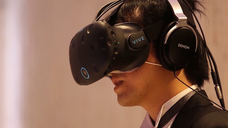 ‘Until a reboot do us part’: Japanese guys are marrying VR brides (VIDEO)