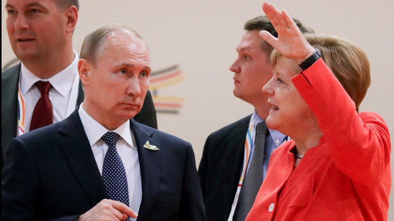 Caption competition: What were Putin & Merkel discussing at G20? (VIDEO)
