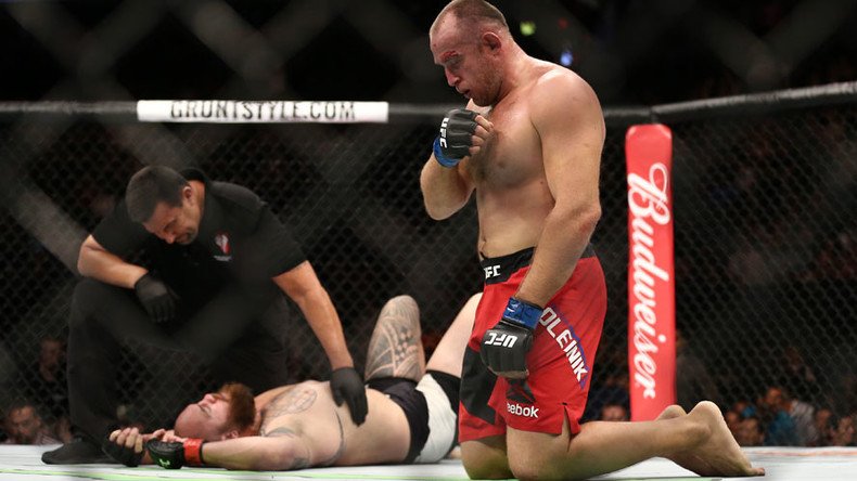 Oleynik does it again: Russian MMA veteran wins with unusual choke at UFC 213 (VIDEO)