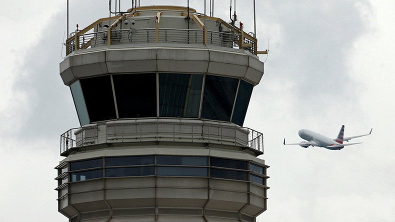 Fumes at FAA control center ground DC-area flights for hours