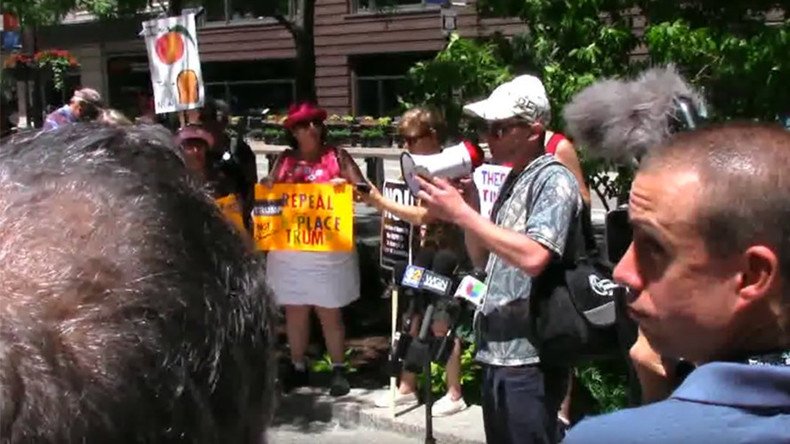 Trump supporter tricks anti-fascist demonstrators into applauding Hitler quotes (VIDEO)