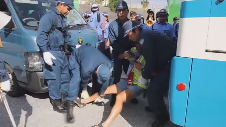 ‘Marines out!’ Japanese police forcibly remove anti-US base sit-in in Okinawa (VIDEO)