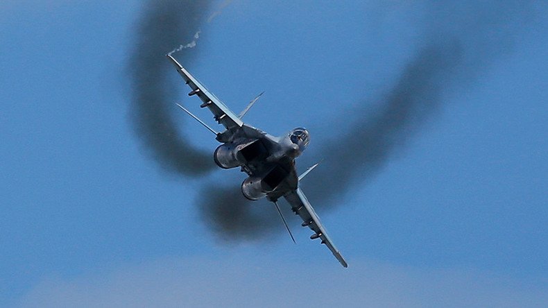 MiG-29 fighter pilot ejects from flaming jet during disastrous take-off (VIDEO) 