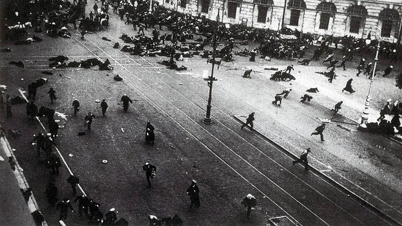 #1917LIVE: 500,000-strong anti-govt rally turns violent in Russian capital, mass casualties reported