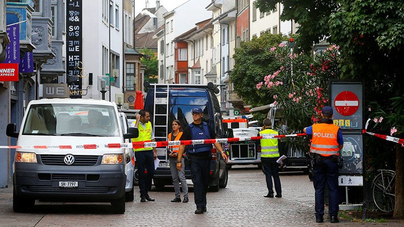 Chainsaw-wielding attacker injures 5 people in Switzerland, remains on the run (PHOTOS)