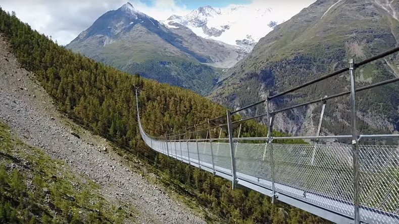 Don’t look down: World’s longest hanging bridge opens in Swiss Alps (VIDEOS)
