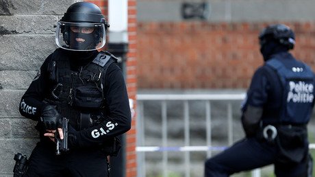 Weapons & detonators, police uniforms found as 2 suspected terrorists detained in Belgium