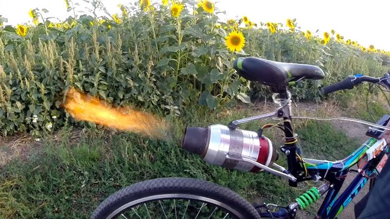 Russian engineering: Jet engine & bike combine for epic turbo-charged ride (VIDEO)