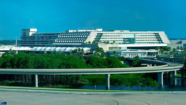 Federal agent shoots own foot at crowded Orlando airport