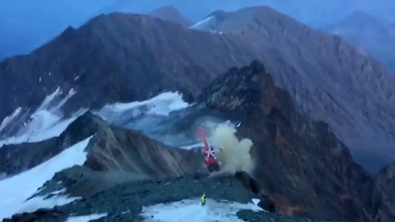 Seconds from disaster: Crewman scrambles to escape out-of-control rescue helicopter (VIDEO, PHOTO)