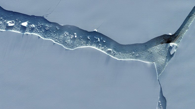 New satellite images show Antarctica’s 1 trillion ton iceberg in stunning detail (PHOTOS)