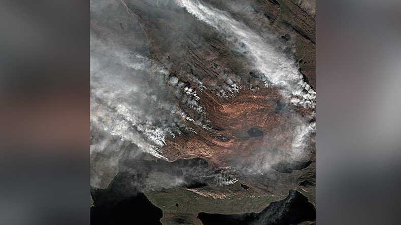 Satellite captures epic scale of Greenland inferno in intricate detail (PHOTO)