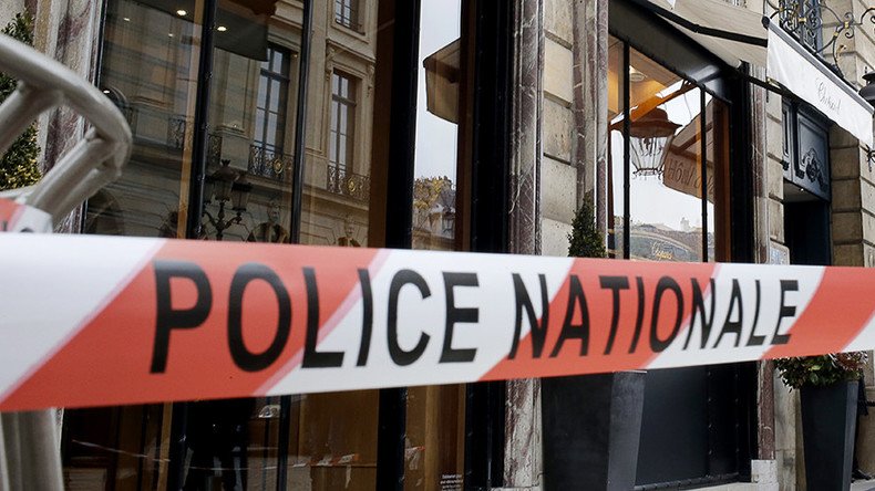 Car rams into restaurant east of Paris, kills 13yo girl & severely injures others