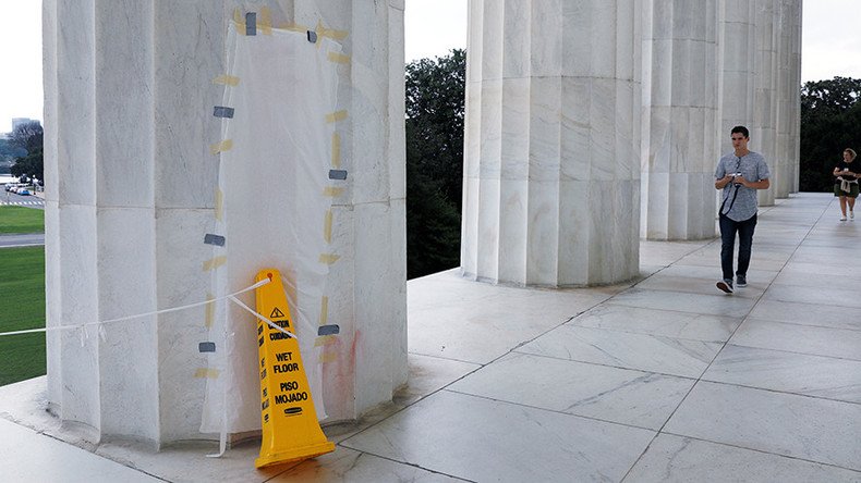 Lincoln Memorial defaced as officials across US reassess Confederate-era monuments